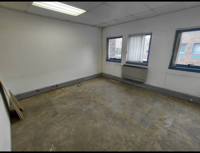 1,841M² OFFICE TO LET IN RANDJESPARK